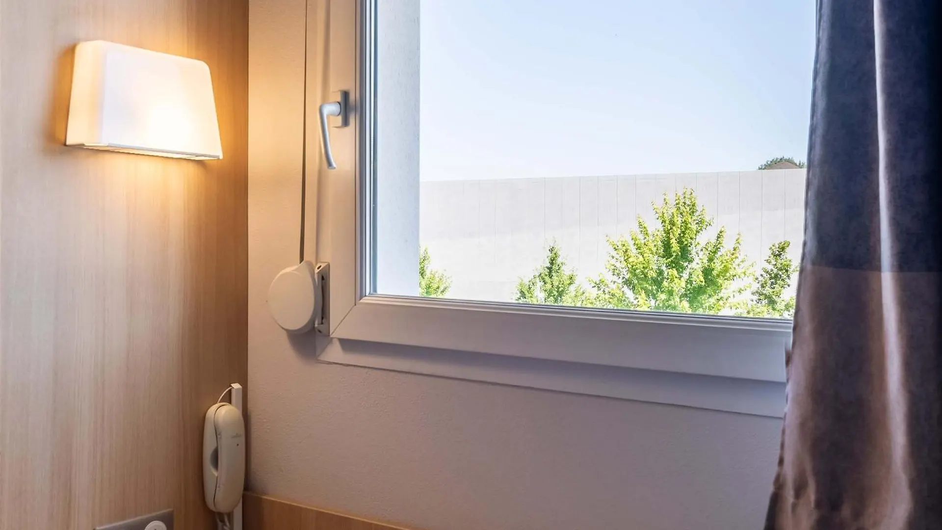 B&B HOTEL Saint-Etienne Monthieu 2*, Saint-Etienne (Loire) France
