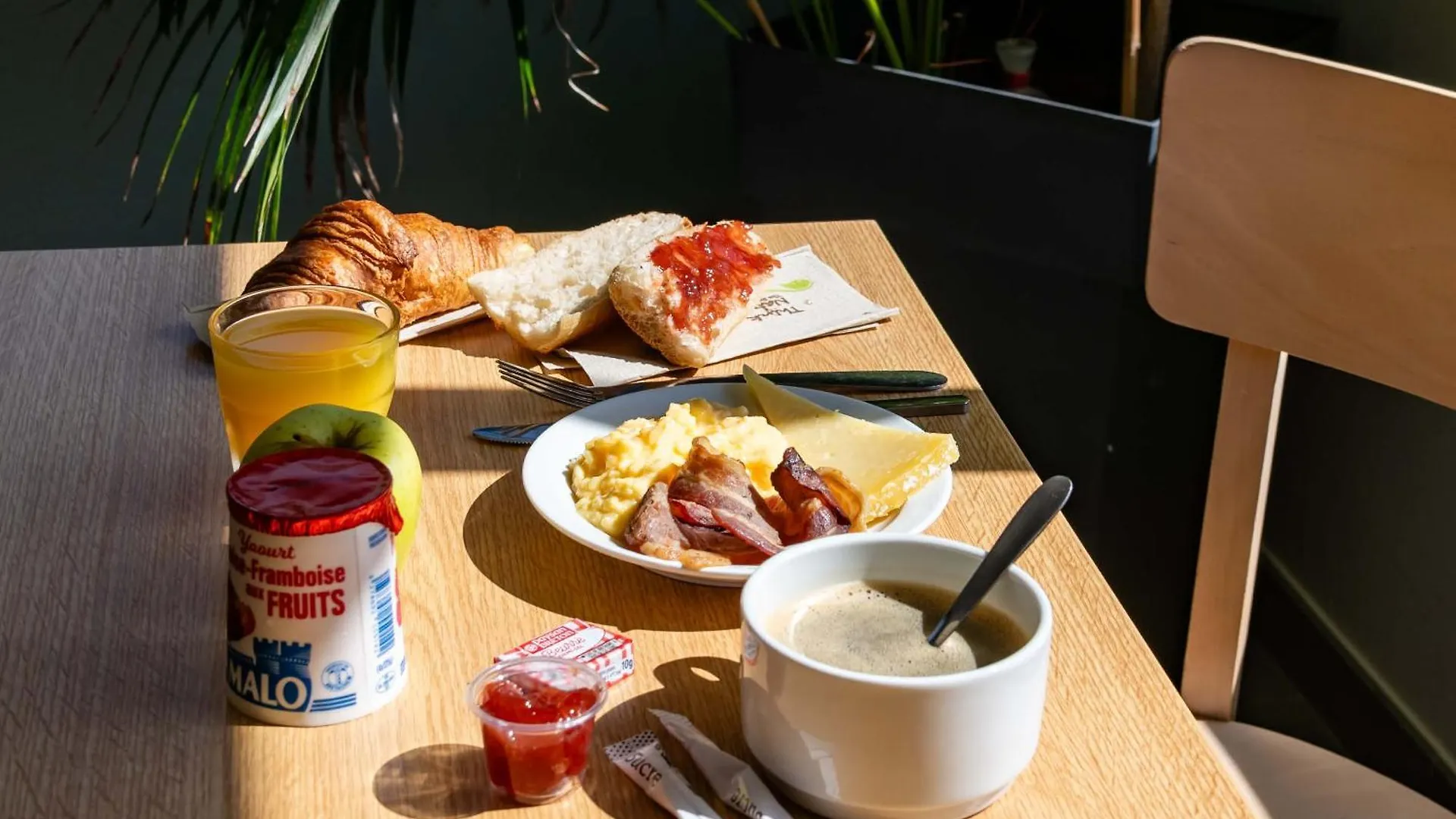 B&B HOTEL Saint-Etienne Monthieu Saint-Etienne (Loire)