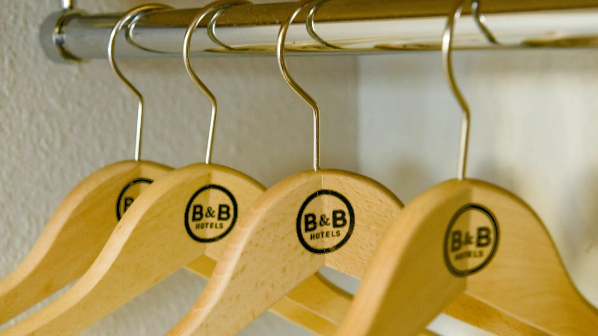 B&B HOTEL Saint-Etienne Monthieu
