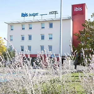 ibis-budget-montauban-les-chaumes.midi-pyreneeshotels.com/